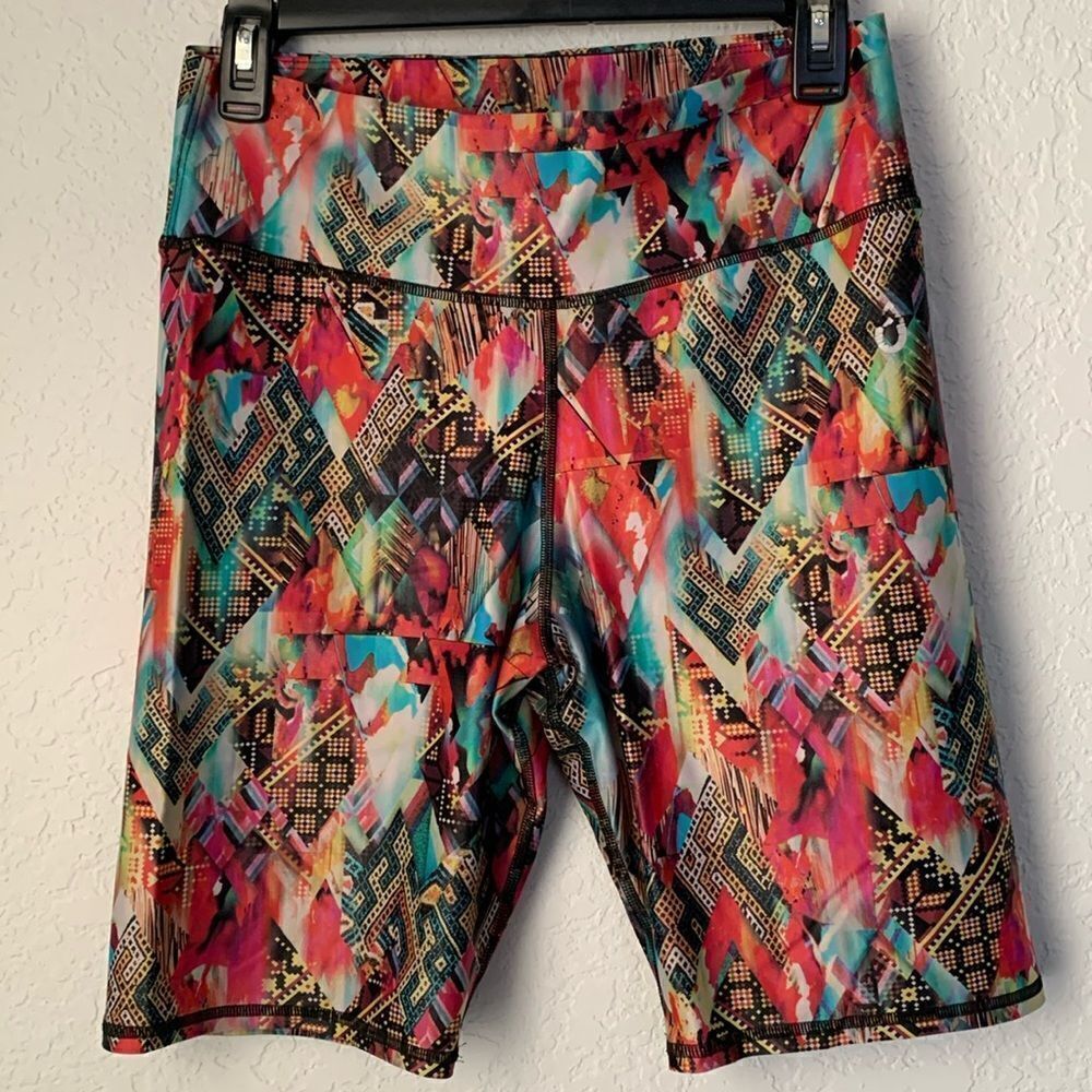 Donajo Women’s Sport Multicolor Pocket Shorts Size 2
